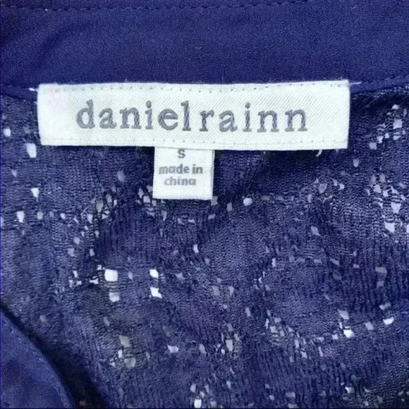 DANIEL RAINN Navy Sleeveless Lace Crocheted Halter Blouse W/ Tassels Size S - Picture 8 of 8